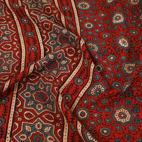 Red - handloom cotton double bed sheet (108 x 90 in) 04