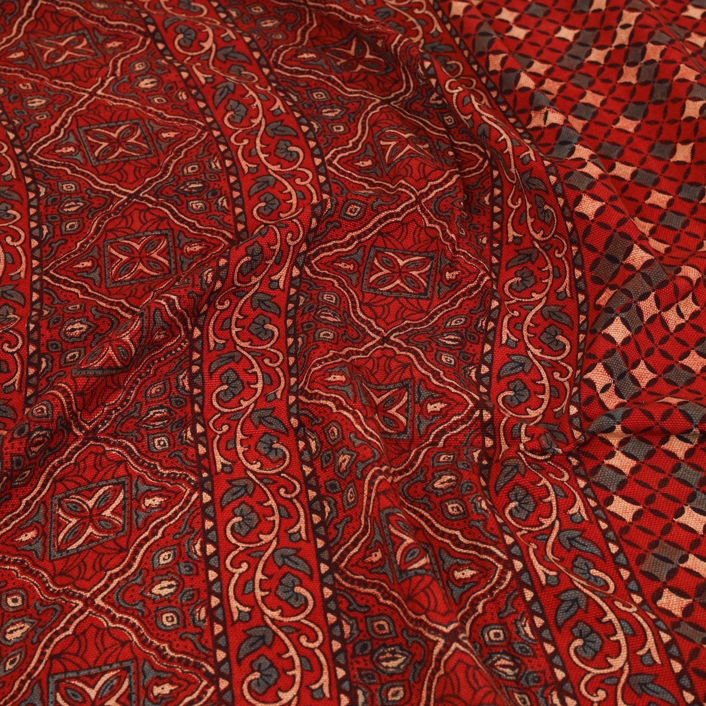 Red - handloom cotton double bed sheet (108 x 90 in) 09