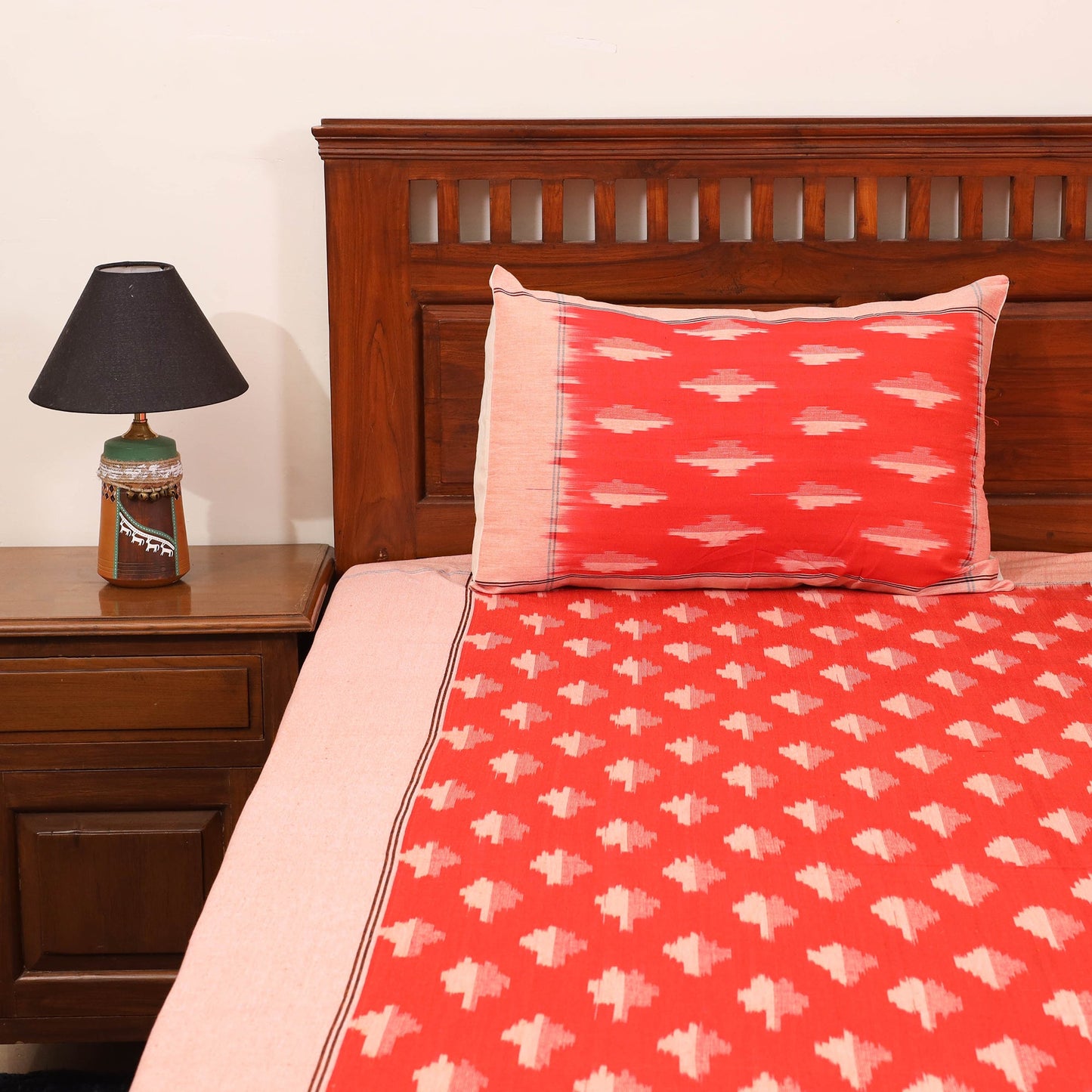 Red - handloom cotton pochampally ikat double bedsheet set
