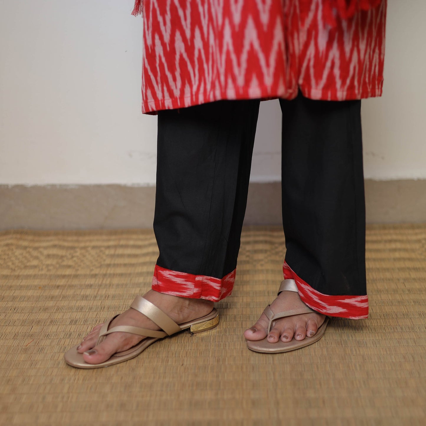  Red Handloom Cotton Pochampally Ikat Kurta Set 