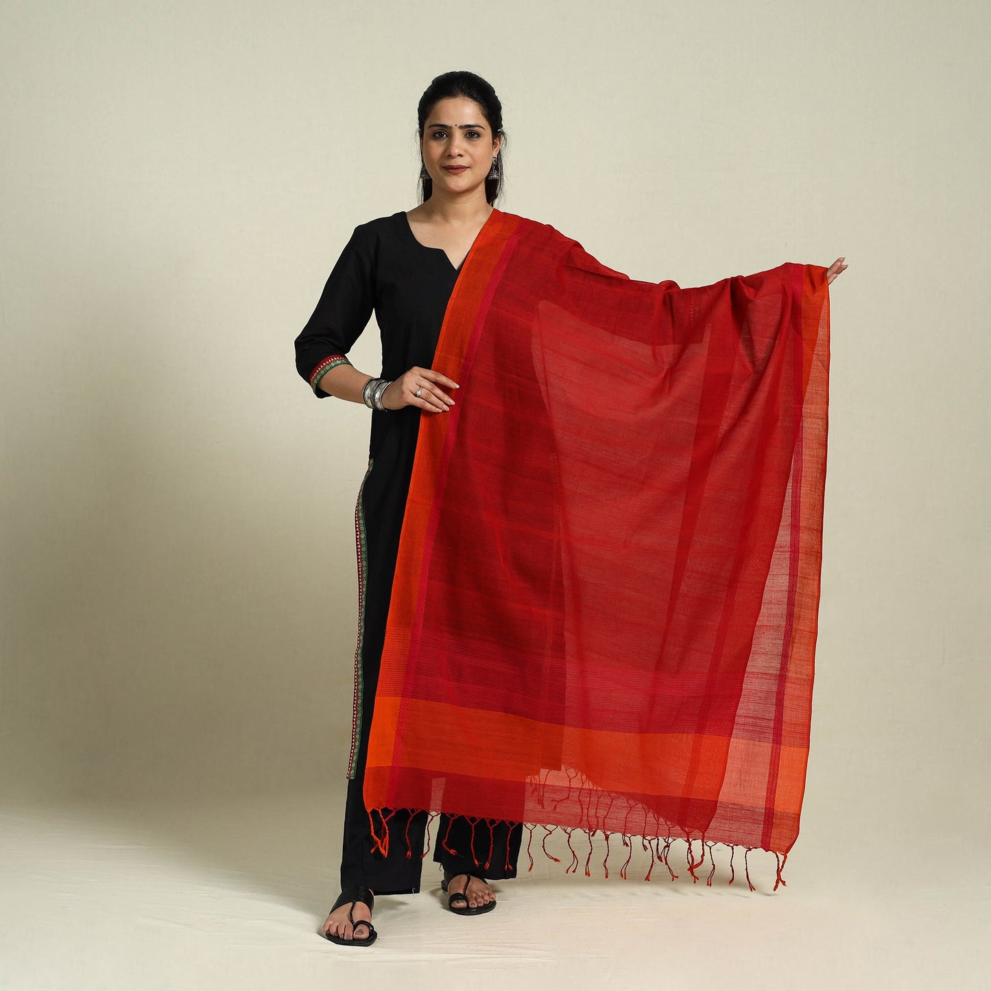 Buy Red Handloom Cotton Srikakulam Jamdani Dupatta