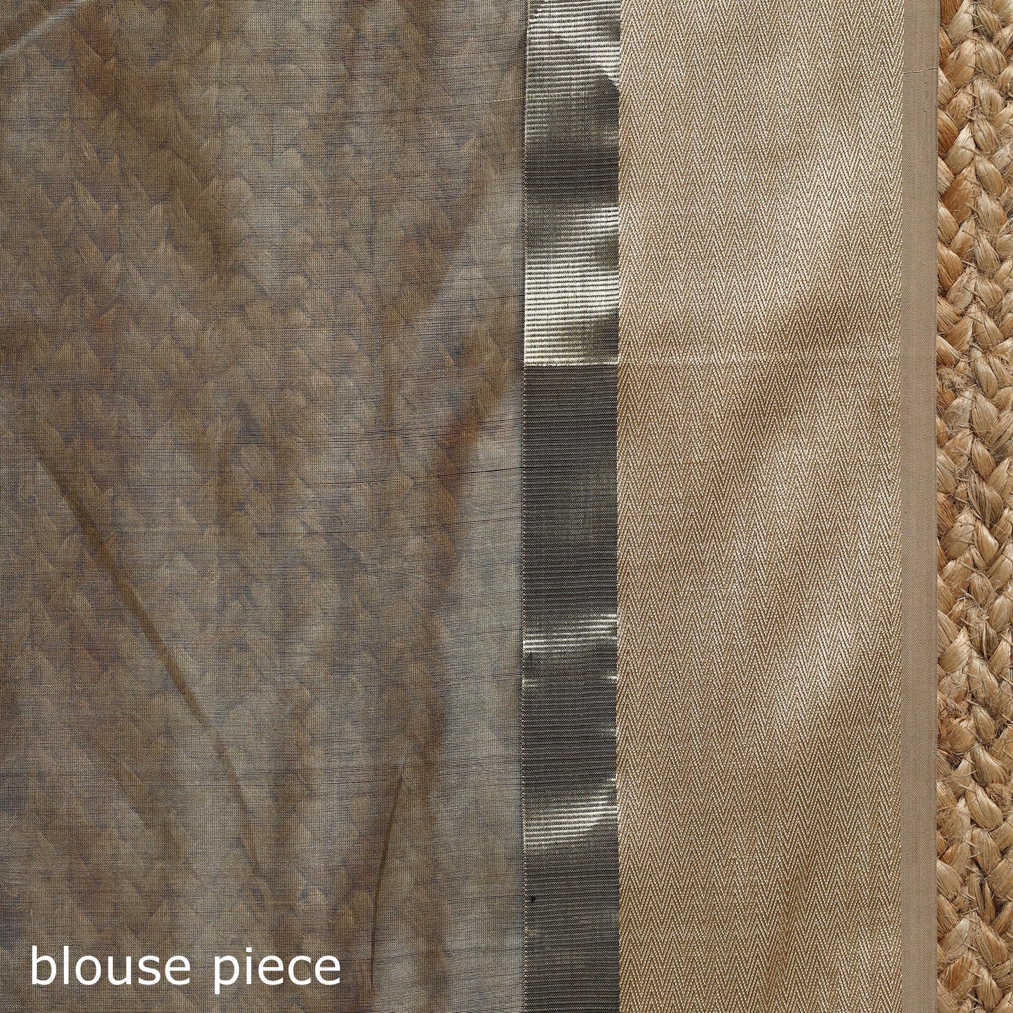 Red - handloom maheshwari saree with ghicha pallu resham