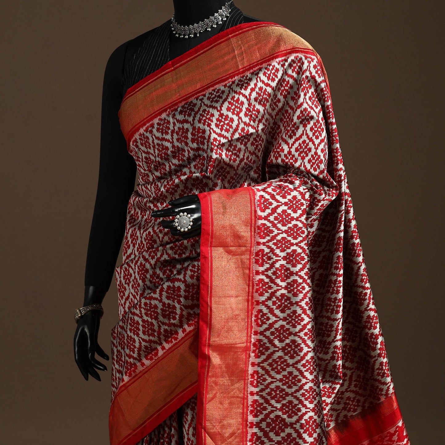 Handloom mulberry silk patola ikat pochampally saree 01