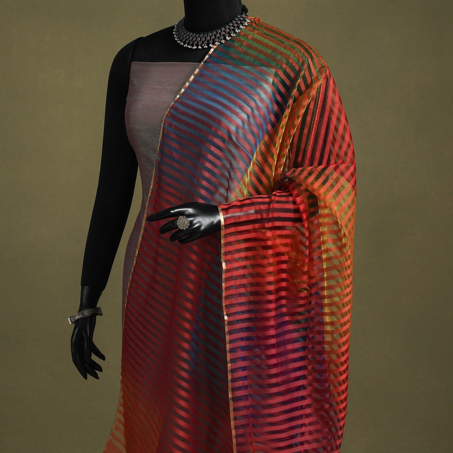 Red - handloom silk cotton missing weave maheshwari dupatta