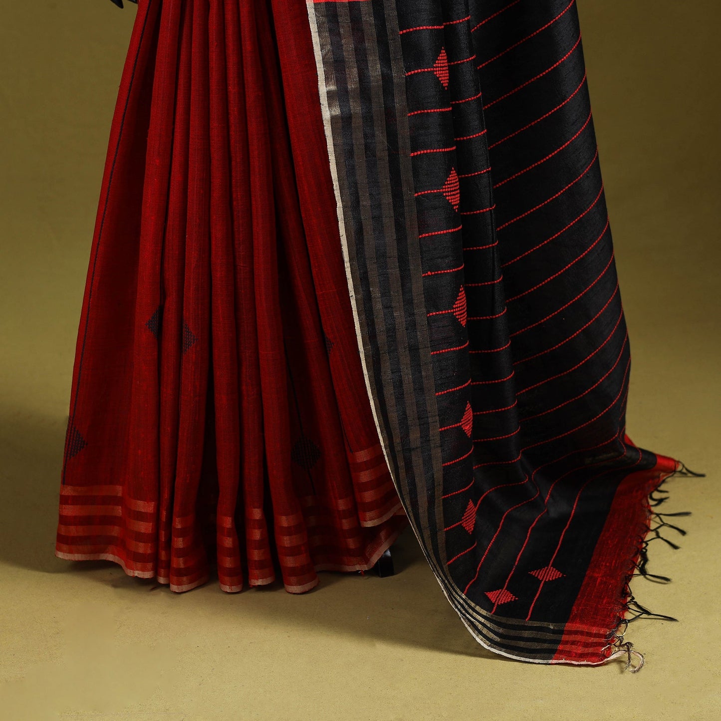 Handloom tussar silk zari border bhagalpuri saree 02