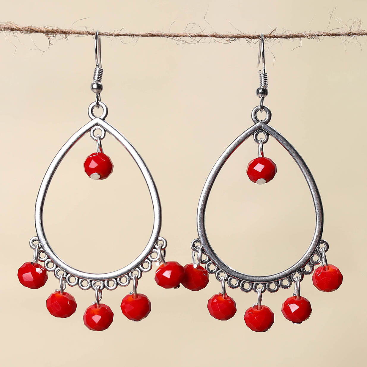 Red - handmade beaded earrings 06 - handcrafted