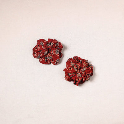 Red - handmade cotton rubber bands/scrunchies (set of 2) 32