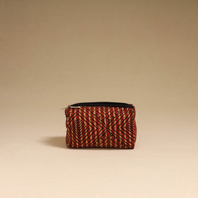 Red - handmade cotton toiletry pouch 04 - handcrafted