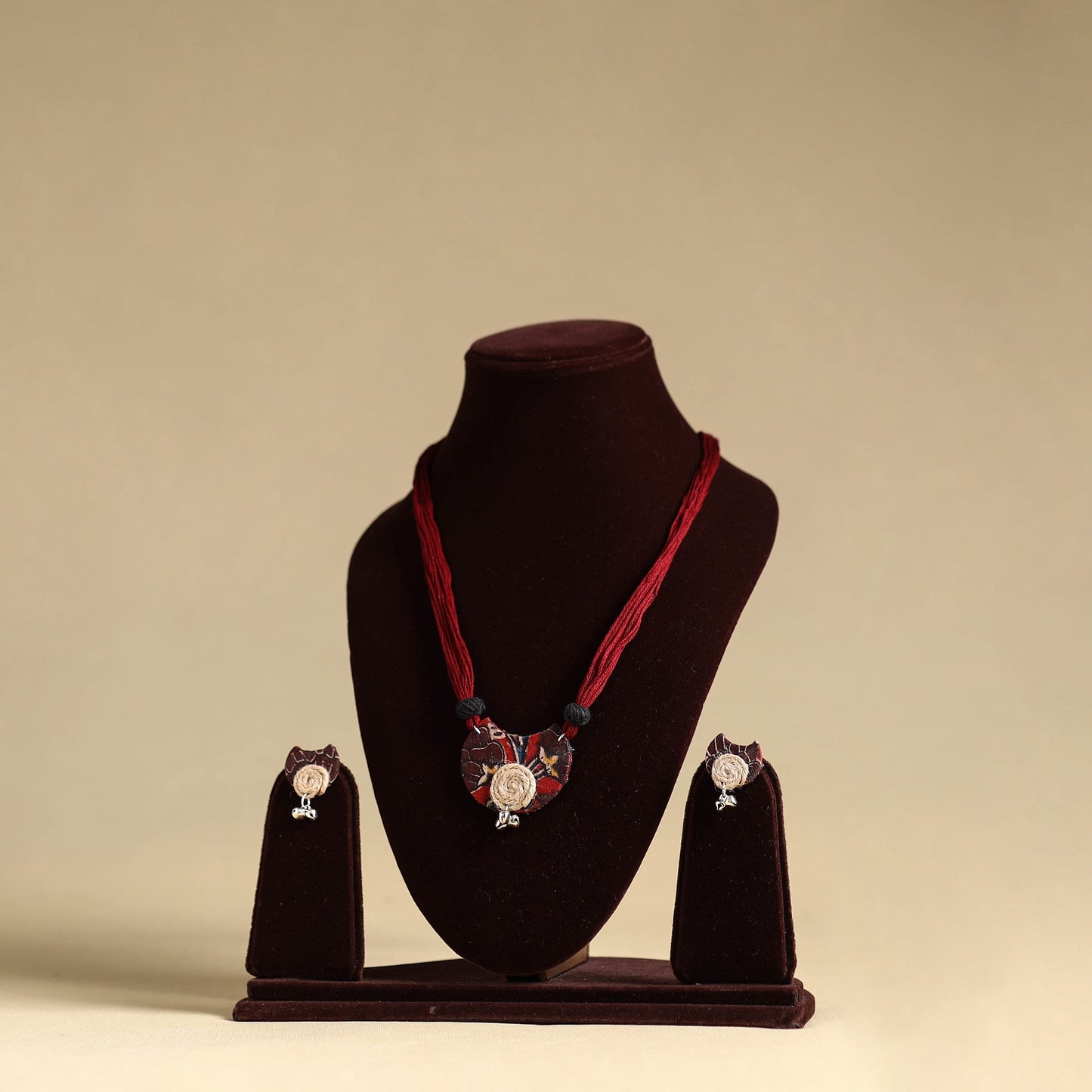 Red - handmade fabart jute necklace set 20 - handcrafted