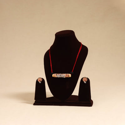 Red - handmade fabart shell necklace set 28 - handcrafted