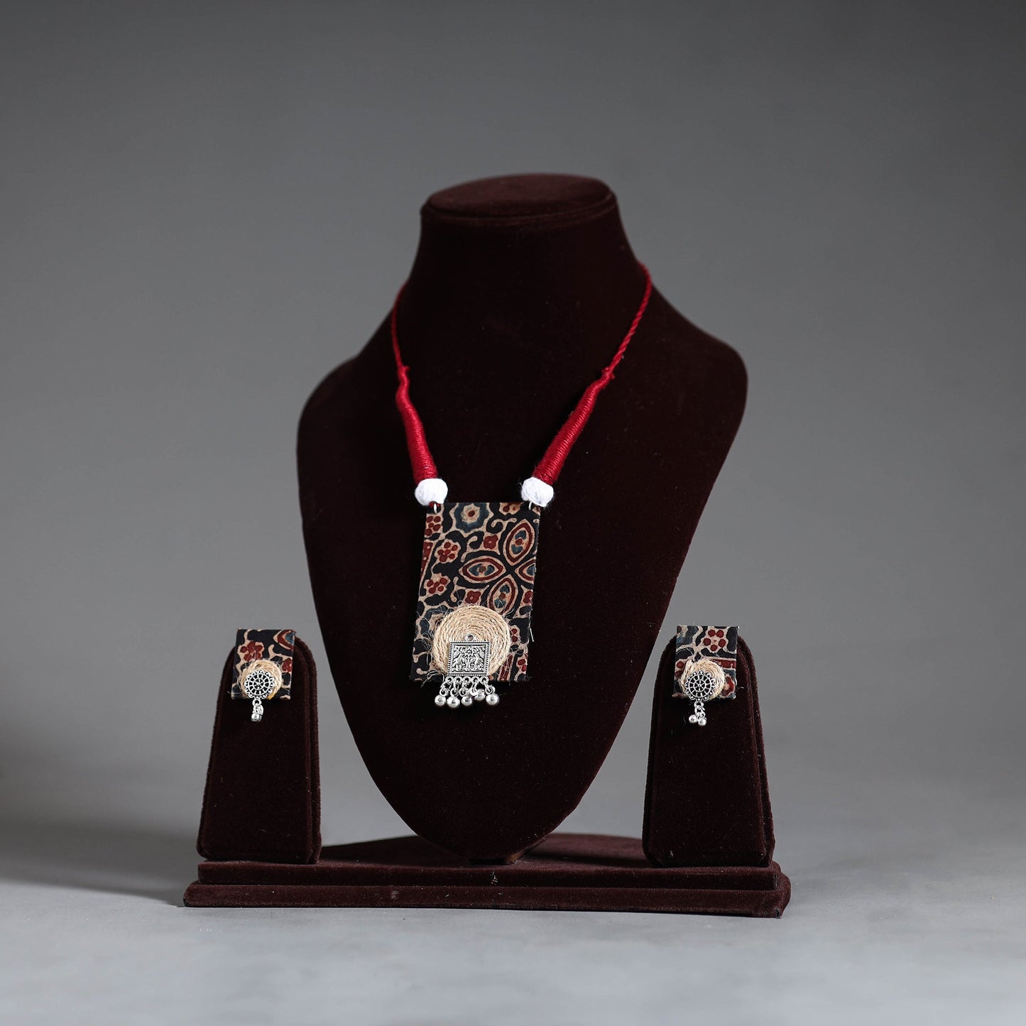  Handmade GS Jute Fabart Necklace Set 