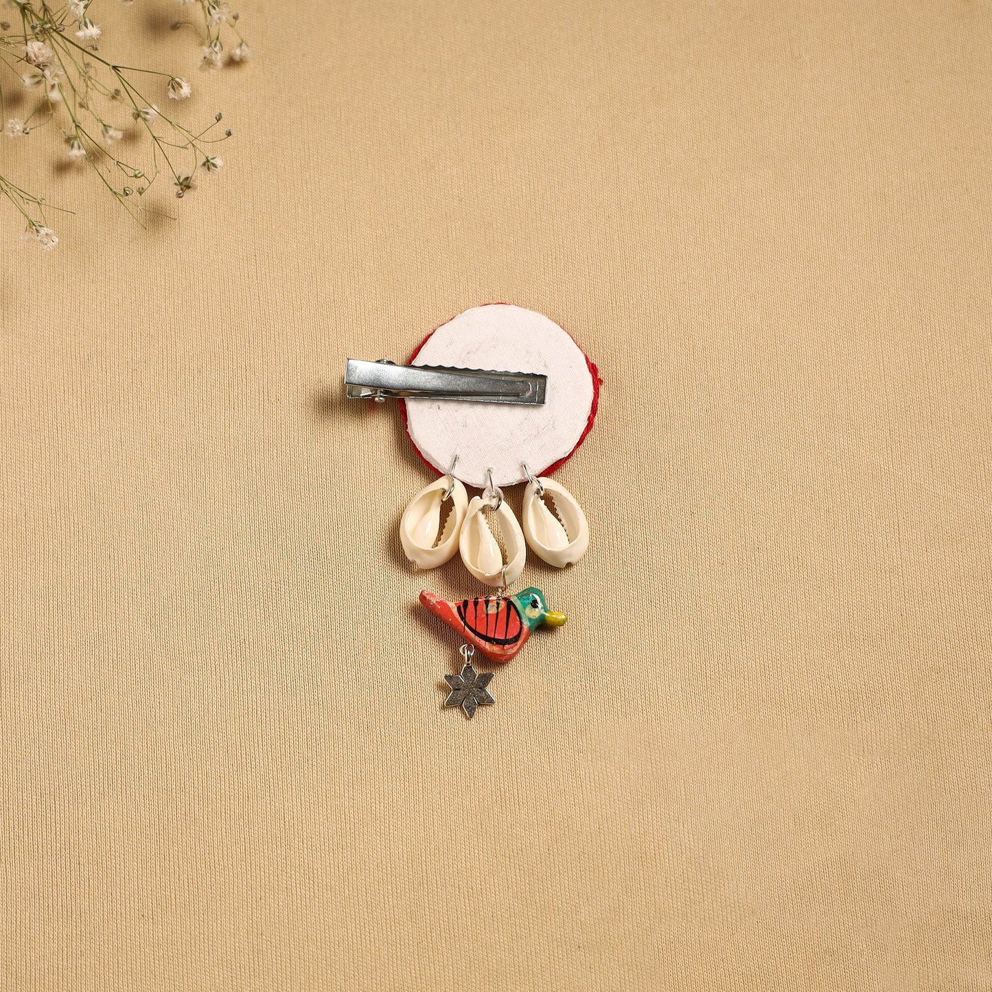 Handmade gs shell & thread work hair clip 48 - handcrafted