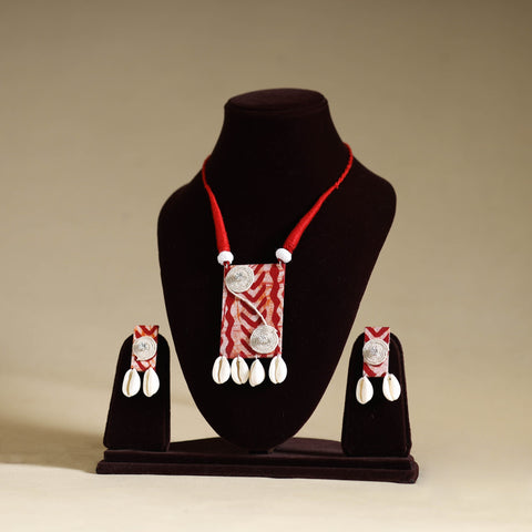 Buy Red Handmade Shell Work Fabart Necklace Set