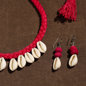 Buy Handmade Thread Braided Shell Necklace Set