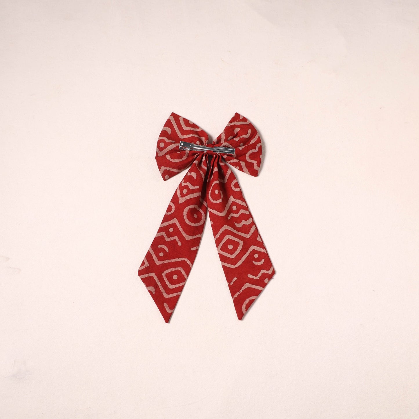 Handmade women’s bow hair clip 02 - handcrafted
