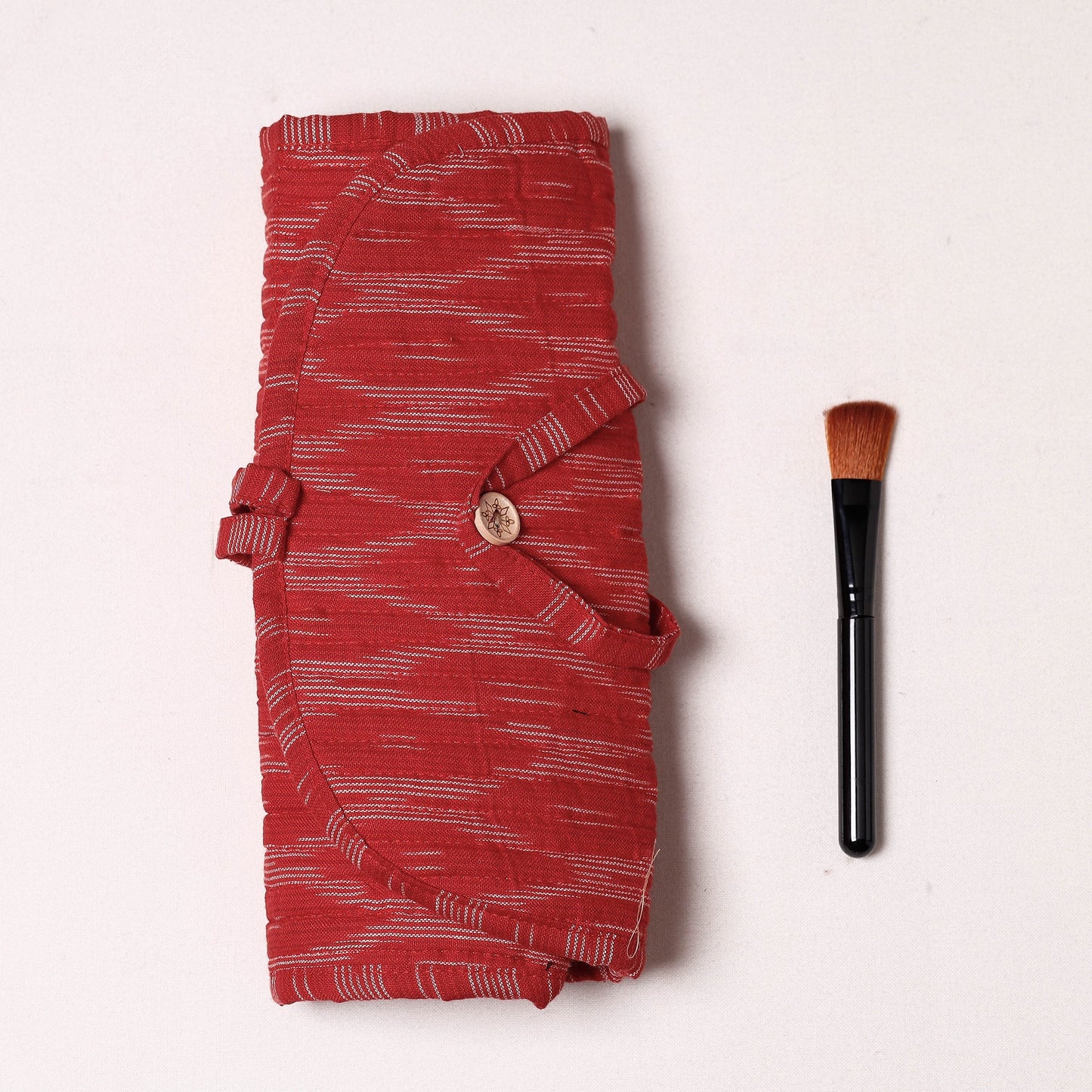  Ikat Fabric Multipurpose Segmented Make-up Brush Wrap Pouch/Case 