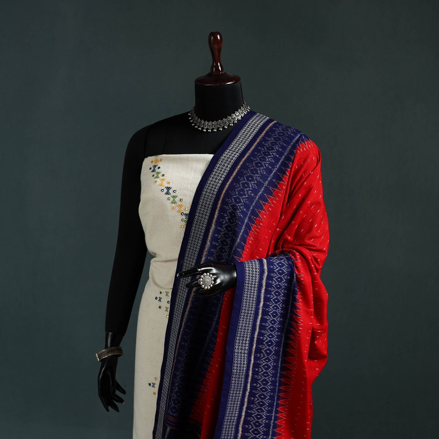 Ikat handloom cotton sambalpuri dupatta 08 - handcrafted