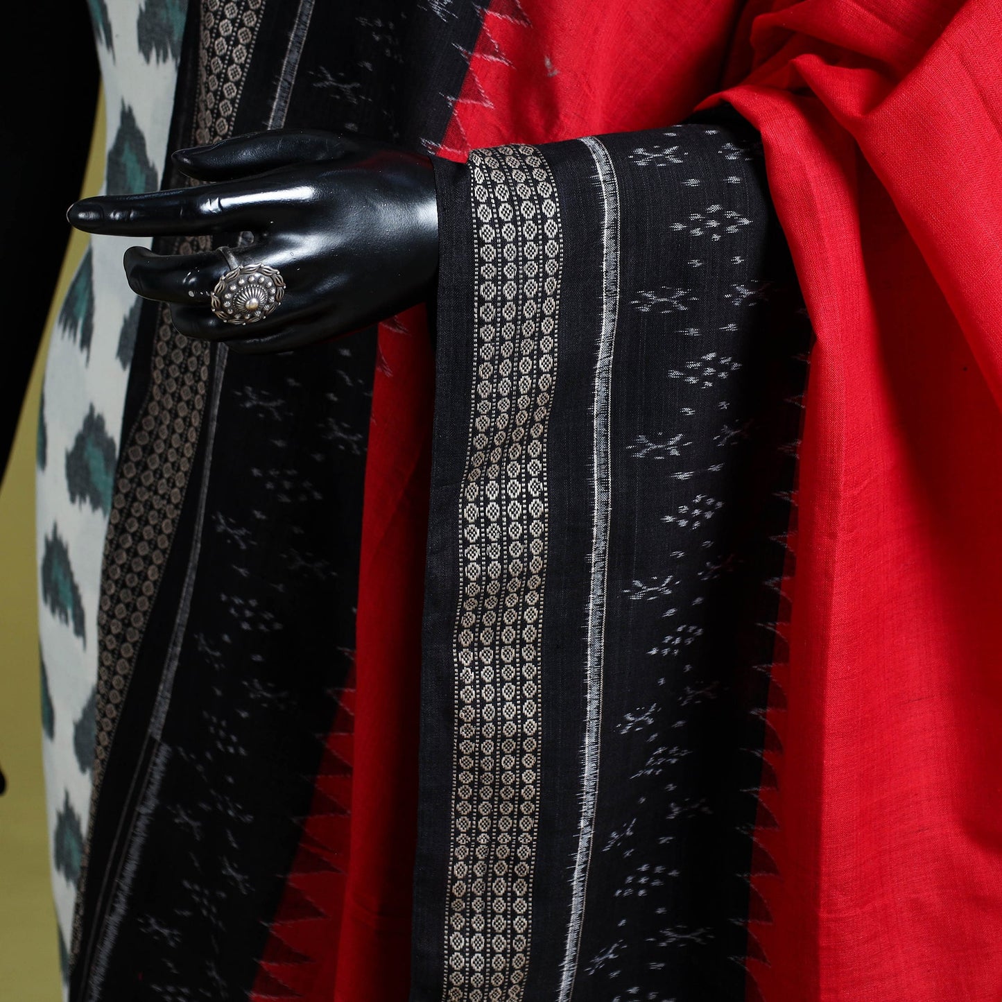 Red - ikat weave cotton sambalpuri dupatta 13 - handcrafted