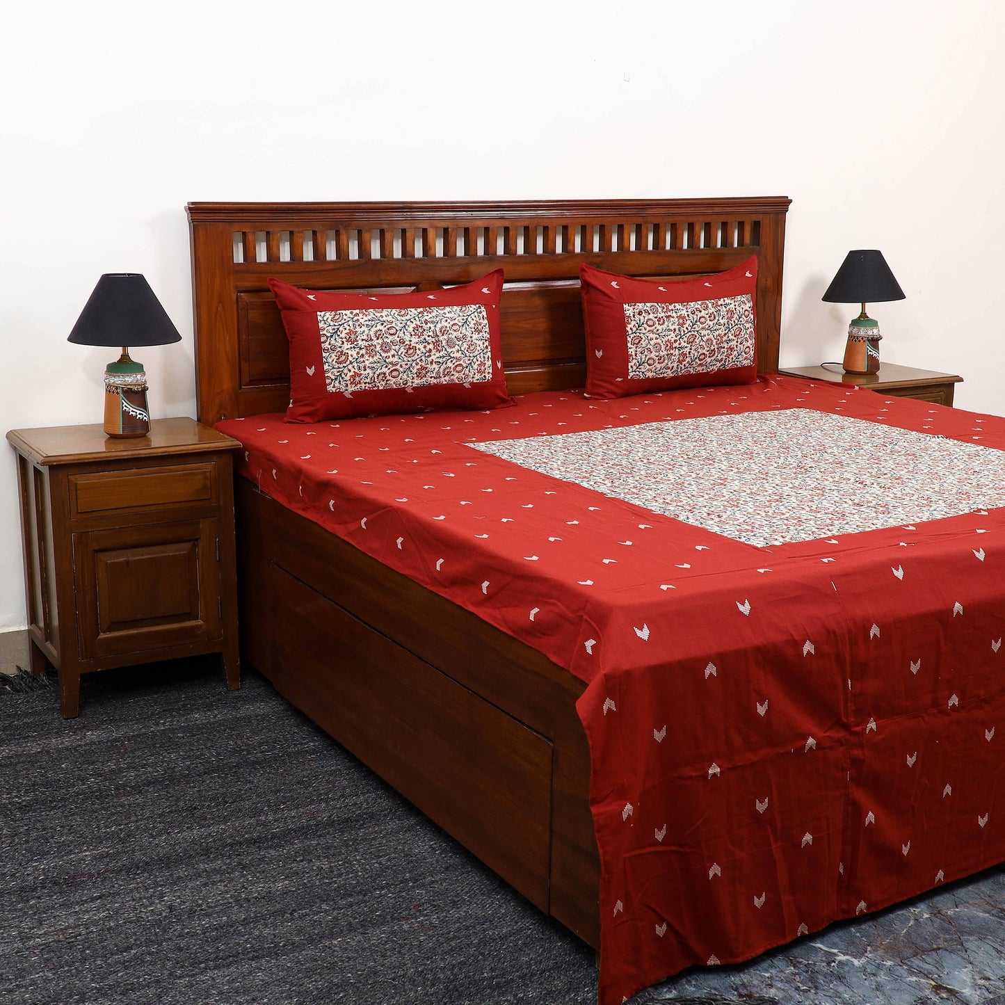 Buy Jacquard with Kalamkari Patch Cotton Bedsheet Set