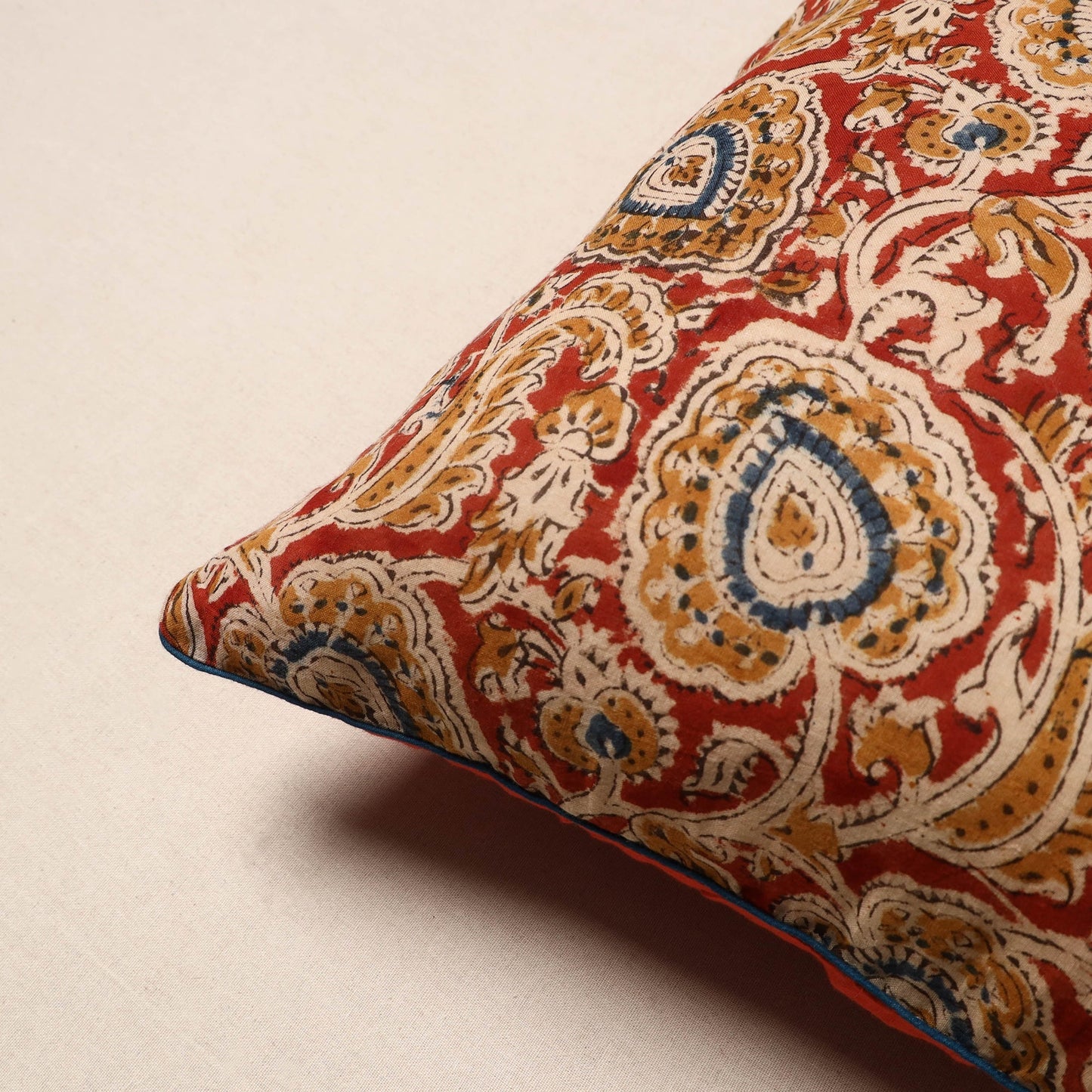 Kalamkari cotton cushion cover 40 - handcrafted