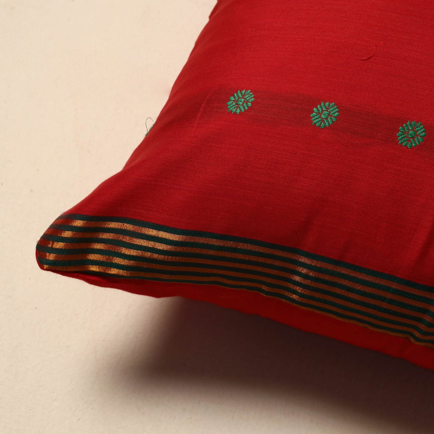 Kanchipuram weave cushion cover 69 - handcrafted