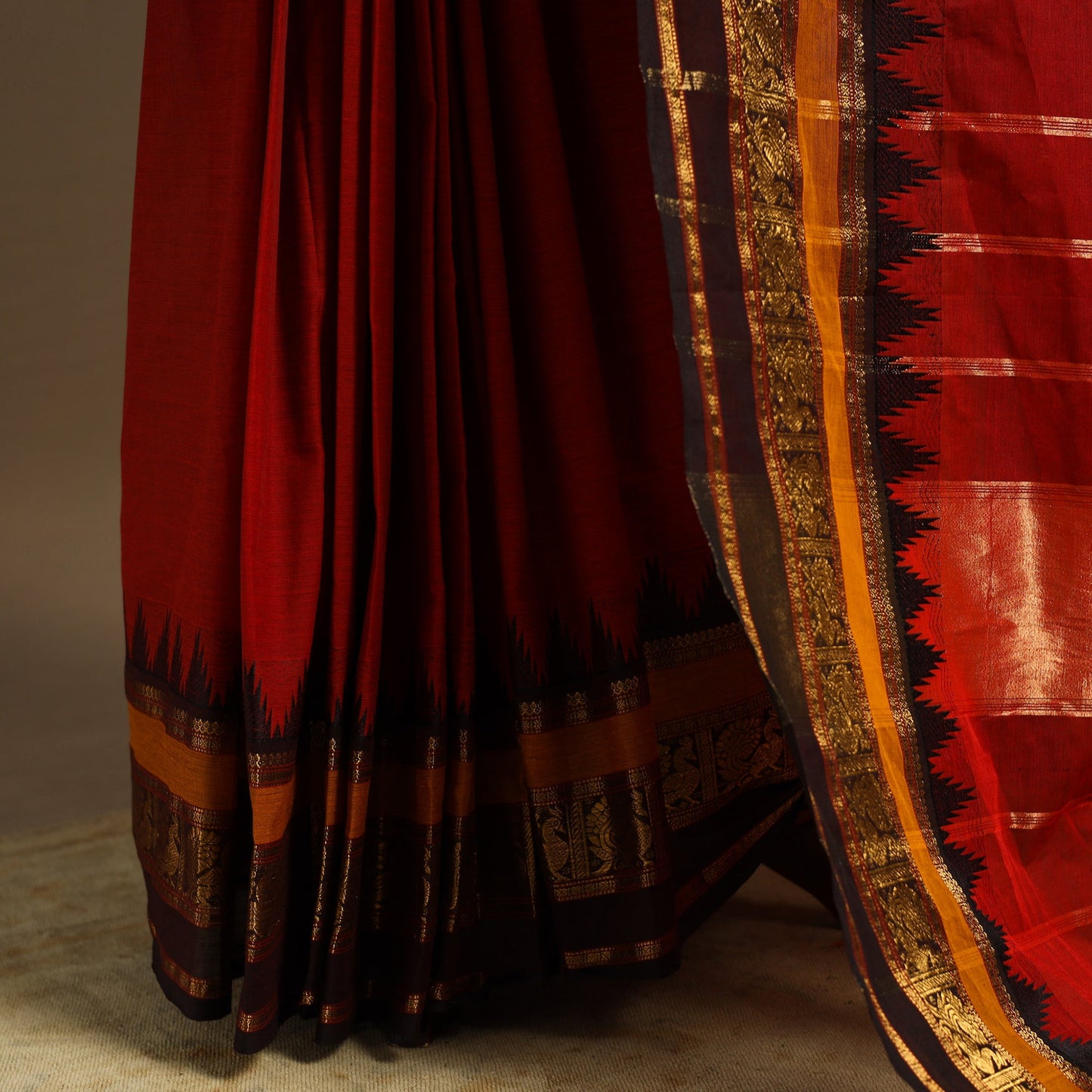Red Kandangi Chettinad Cotton Saree with Border