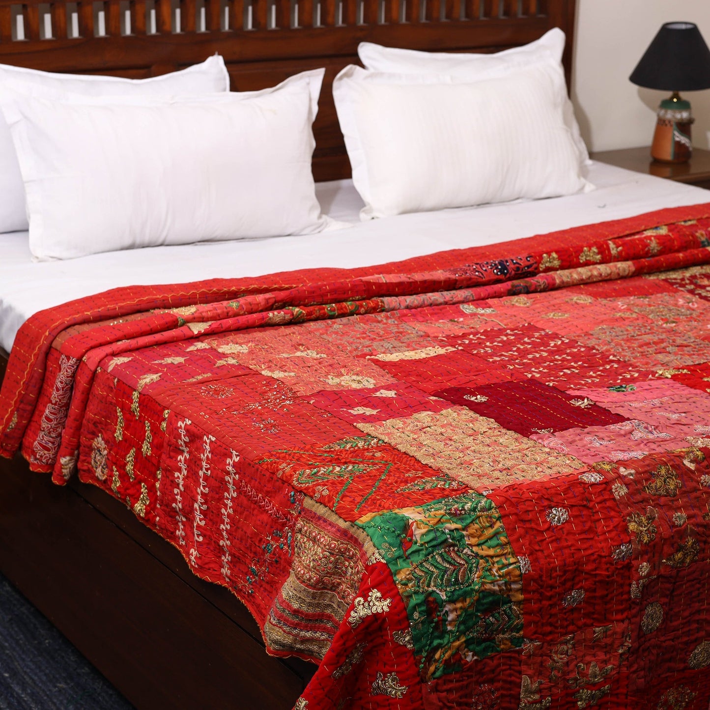 Khambadiya tagai patchwork quilt / gudri / blanket (108 x