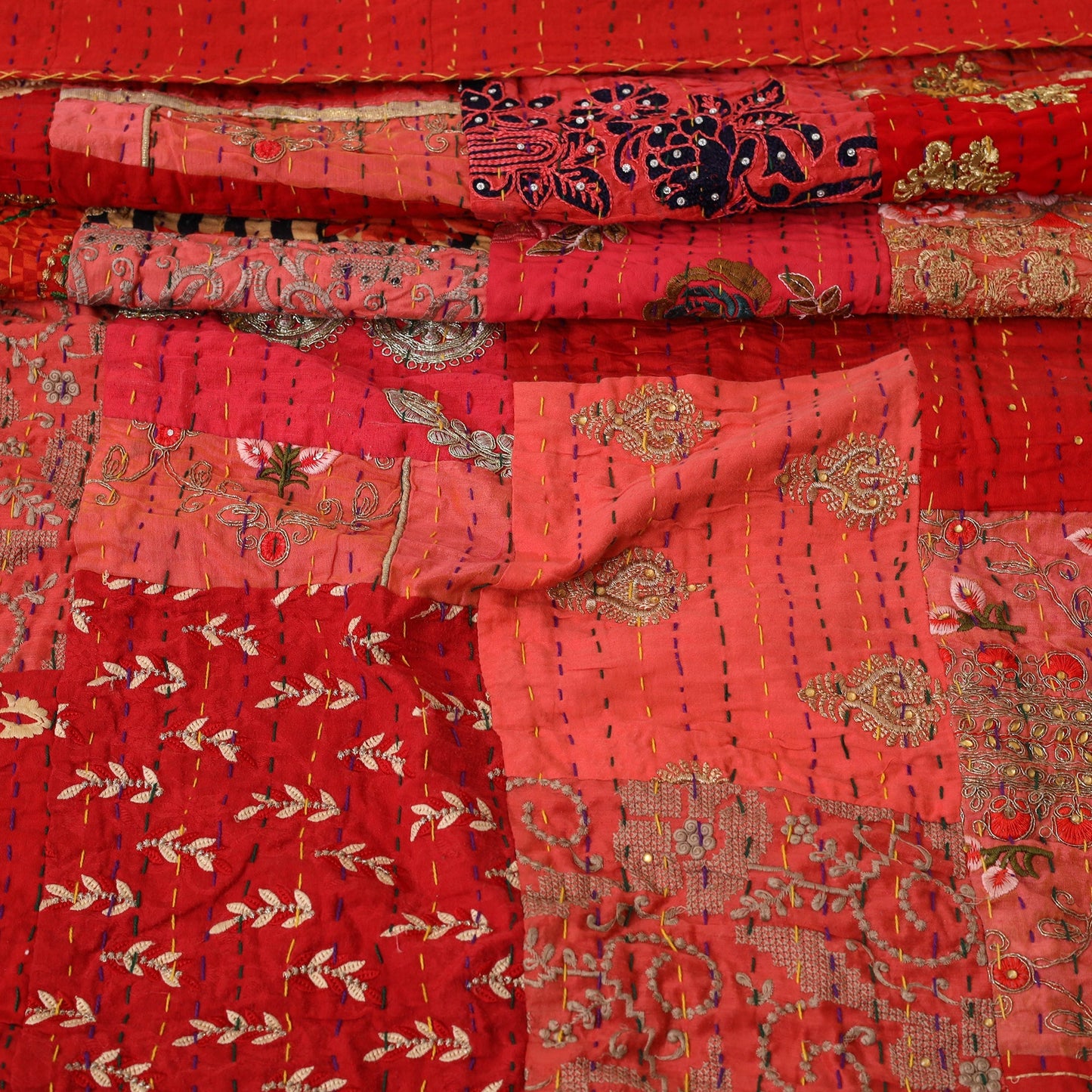 Khambadiya tagai patchwork quilt / gudri / blanket (108 x