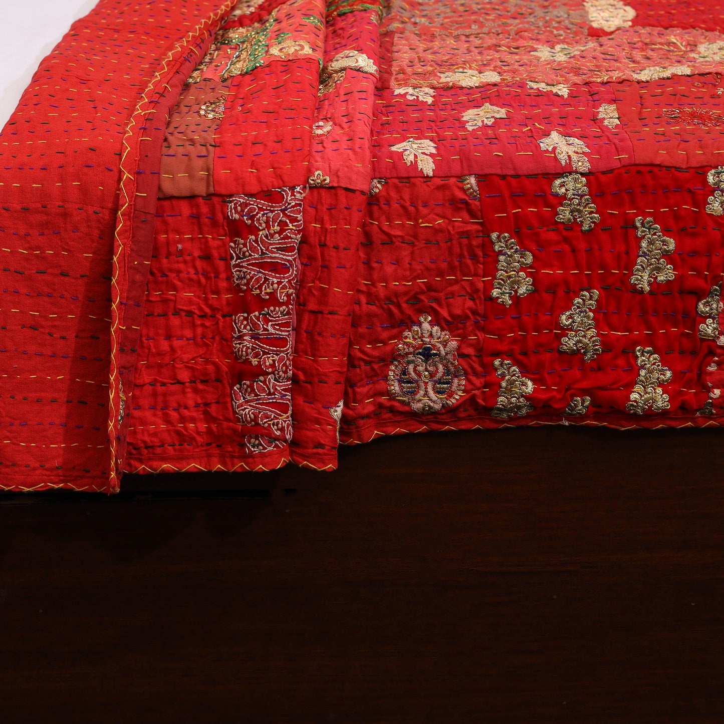 Khambadiya tagai patchwork quilt / gudri / blanket (108 x