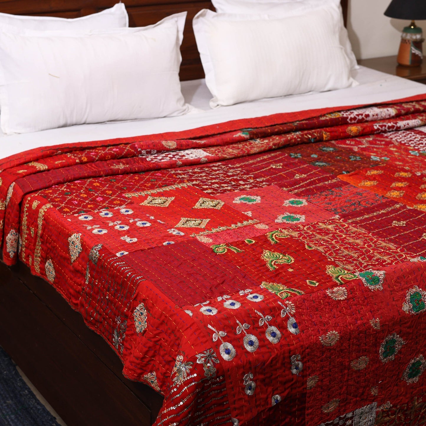 Khambadiya tagai patchwork quilt / gudri / blanket (108 x