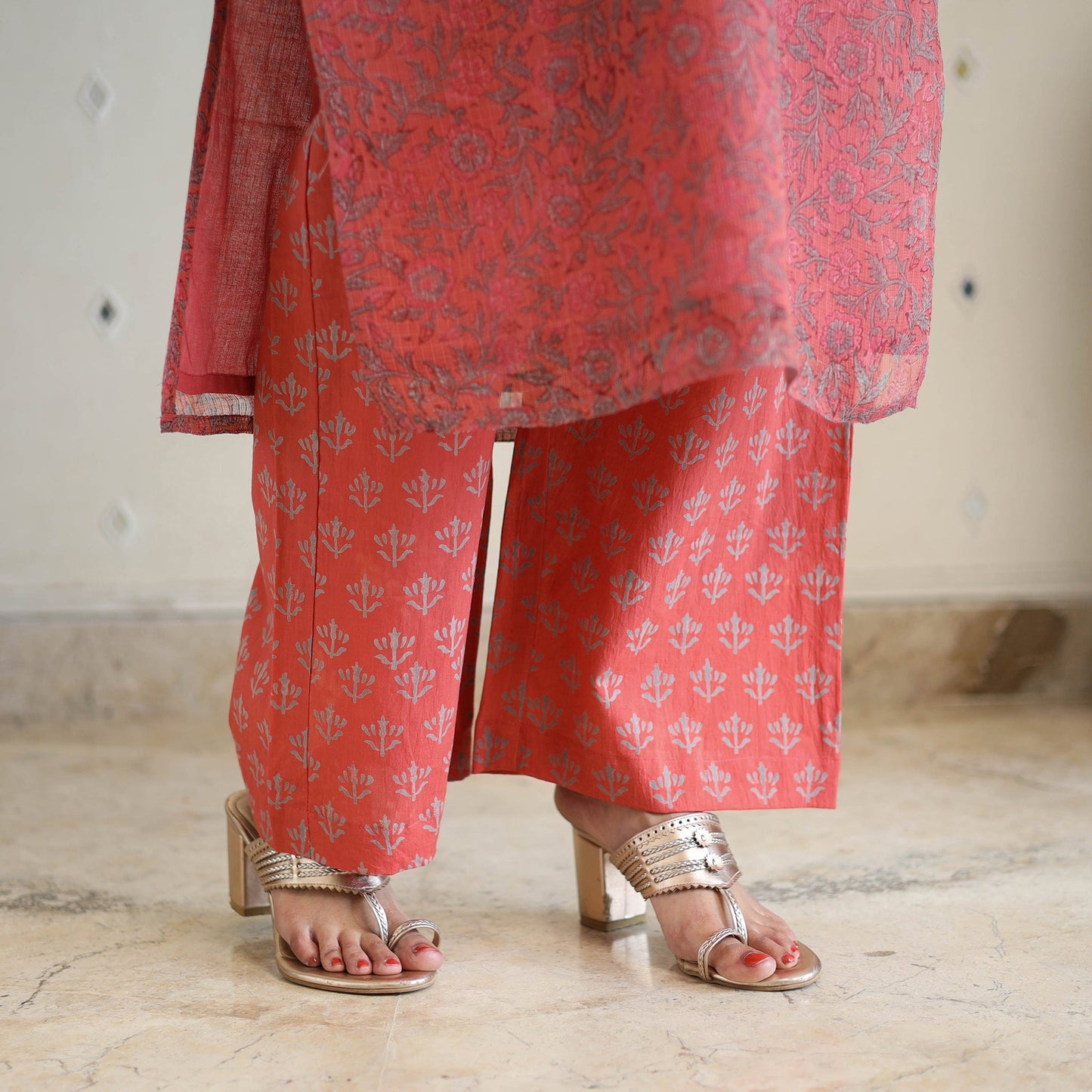 Red Block Print Kota Doria Cotton Sanganeri Kurta Set (Set of 3) 