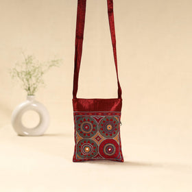 Kutch ahir hand embroidered sling bag 44 - handcrafted