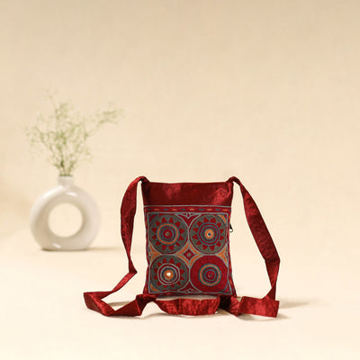 Kutch ahir hand embroidered sling bag 44 - handcrafted
