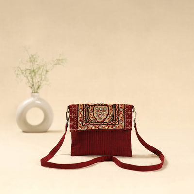 Kutch ahir hand embroidered sling bag 88 - handcrafted