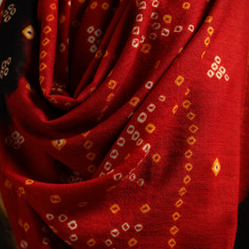Kutch bandhani handwoven merino wool shawl with zari patta