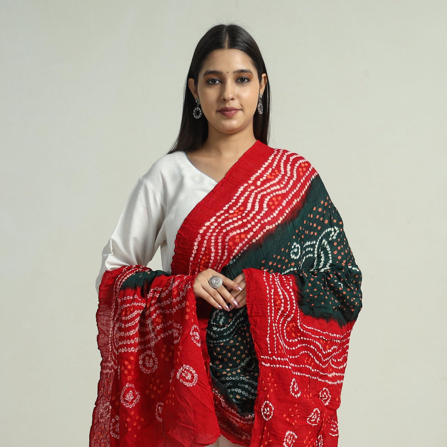 Buy Red Kutch Bandhani Tie-Dye Cotton Dupatta
