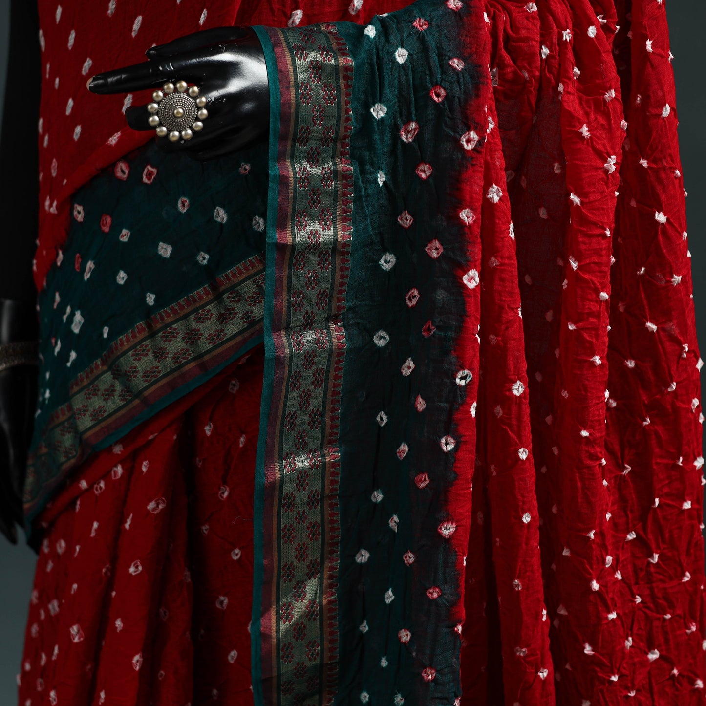 Kutch bandhani tie-dye cotton saree with blouse piece 06