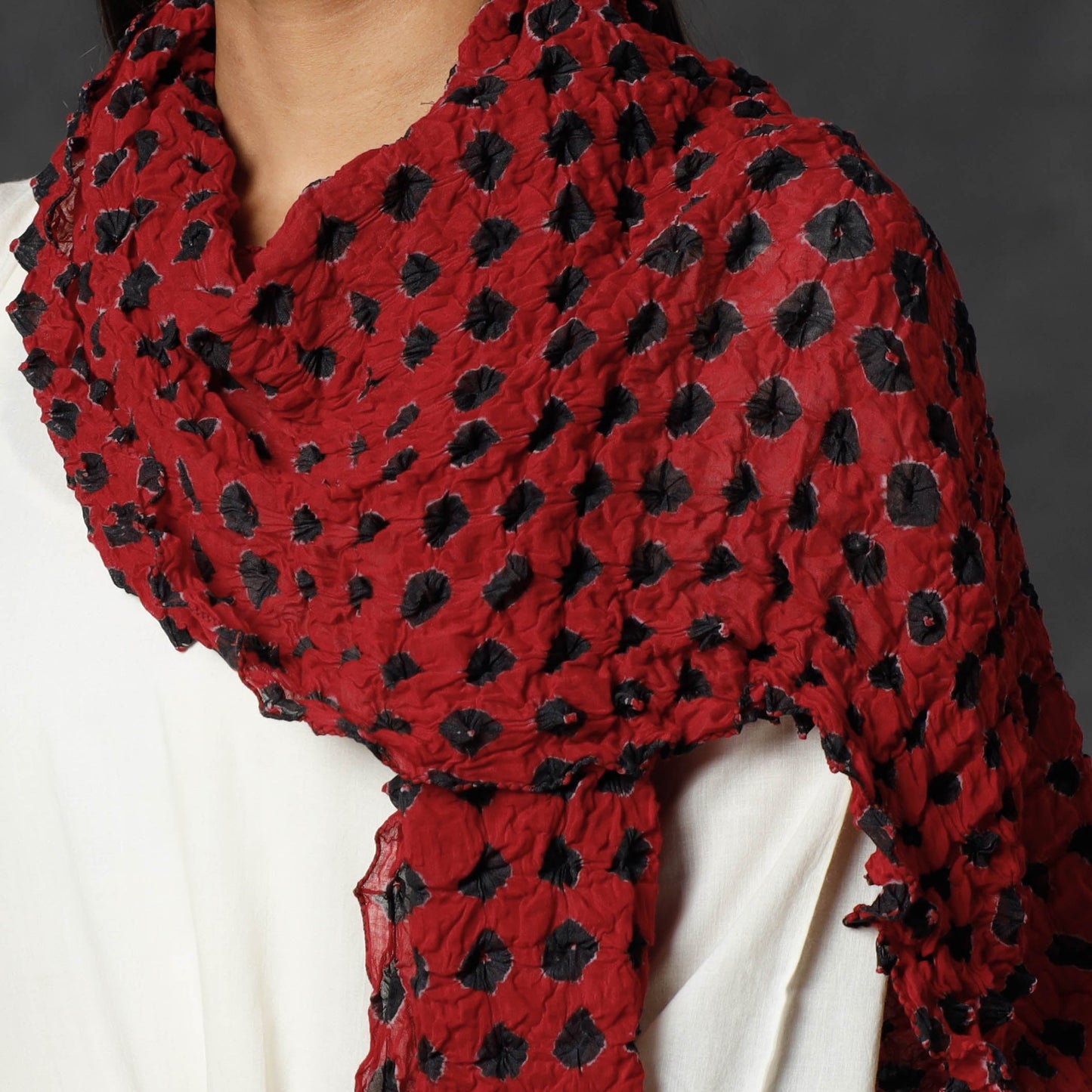 Buy Kutch Bandhani Tie-Dye Cotton Stole Online l iTokri.com