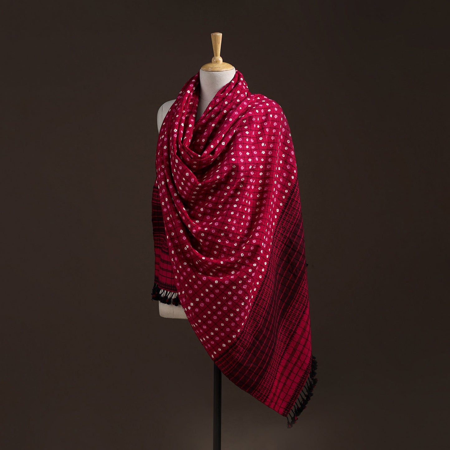 Kutch bhujodi handwoven merino wool bandhani tie-dye shawl