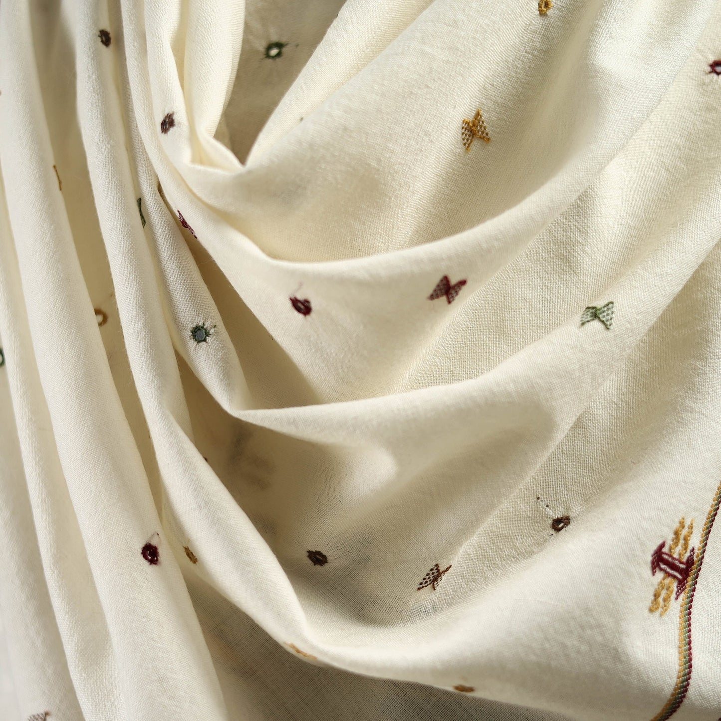 Kutch bhujodi mirror work handwoven merino wool shawl 29