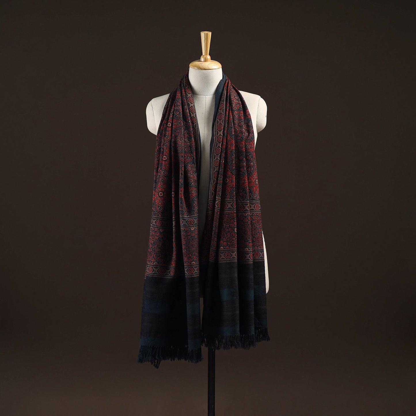 Kutch handwoven hand merino wool shawl 01 - handcrafted