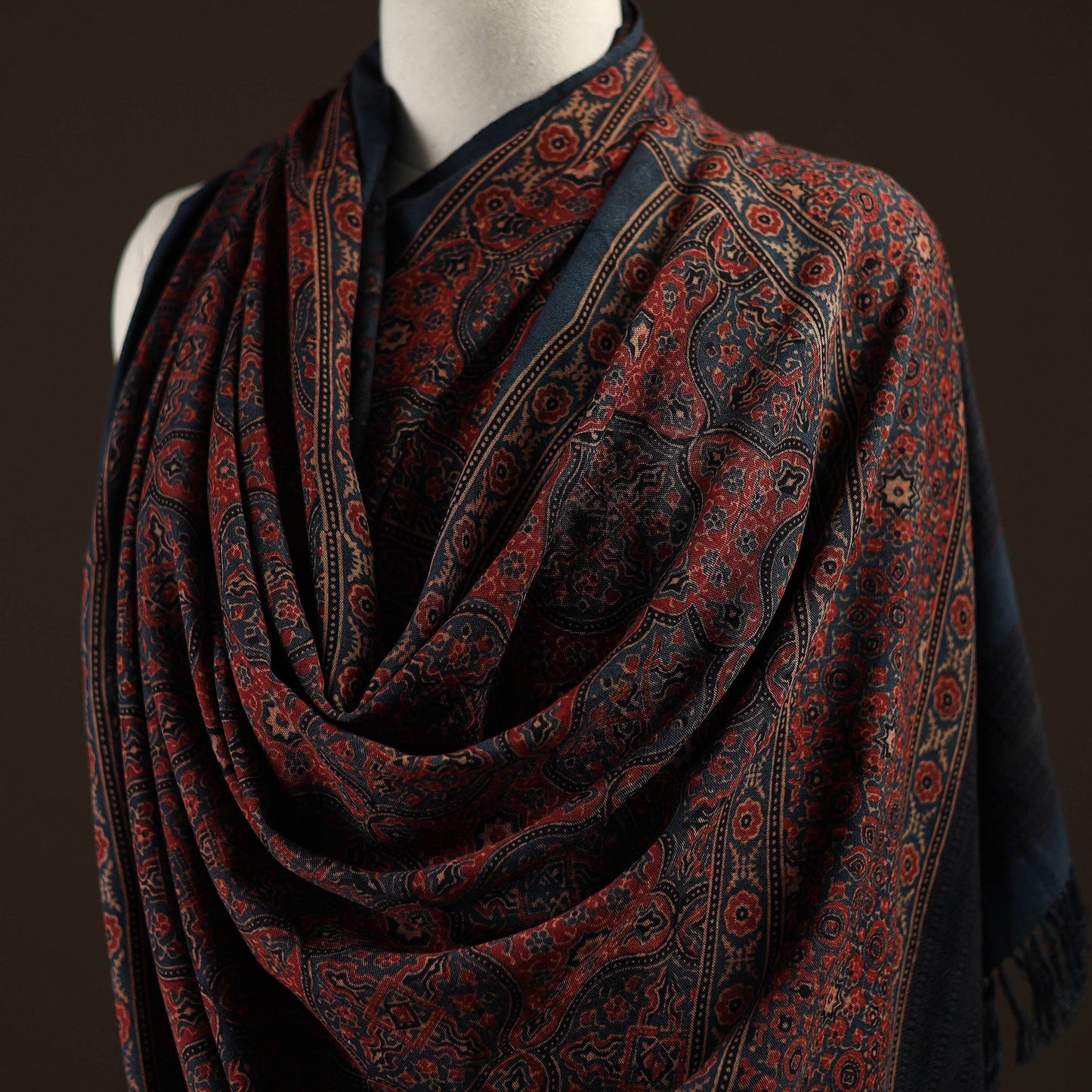 Kutch handwoven hand merino wool shawl 01 - handcrafted