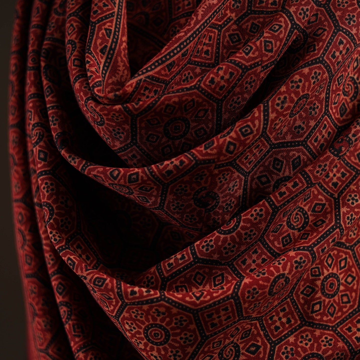 Kutch handwoven hand merino wool shawl 03 - handcrafted