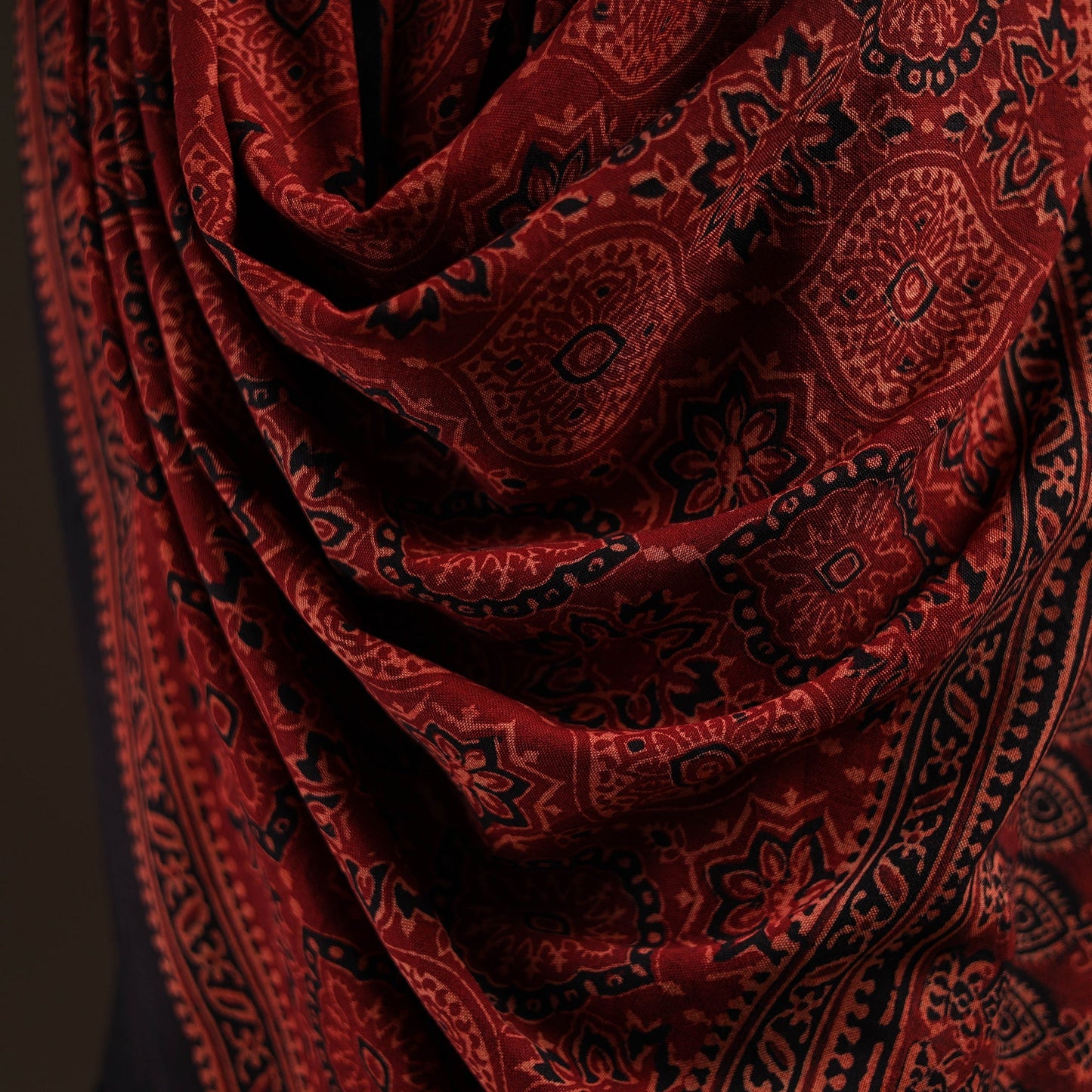 Kutch handwoven hand merino wool shawl 04 - handcrafted