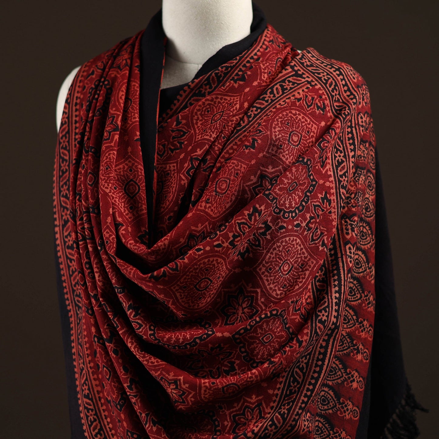Kutch handwoven hand merino wool shawl 04 - handcrafted