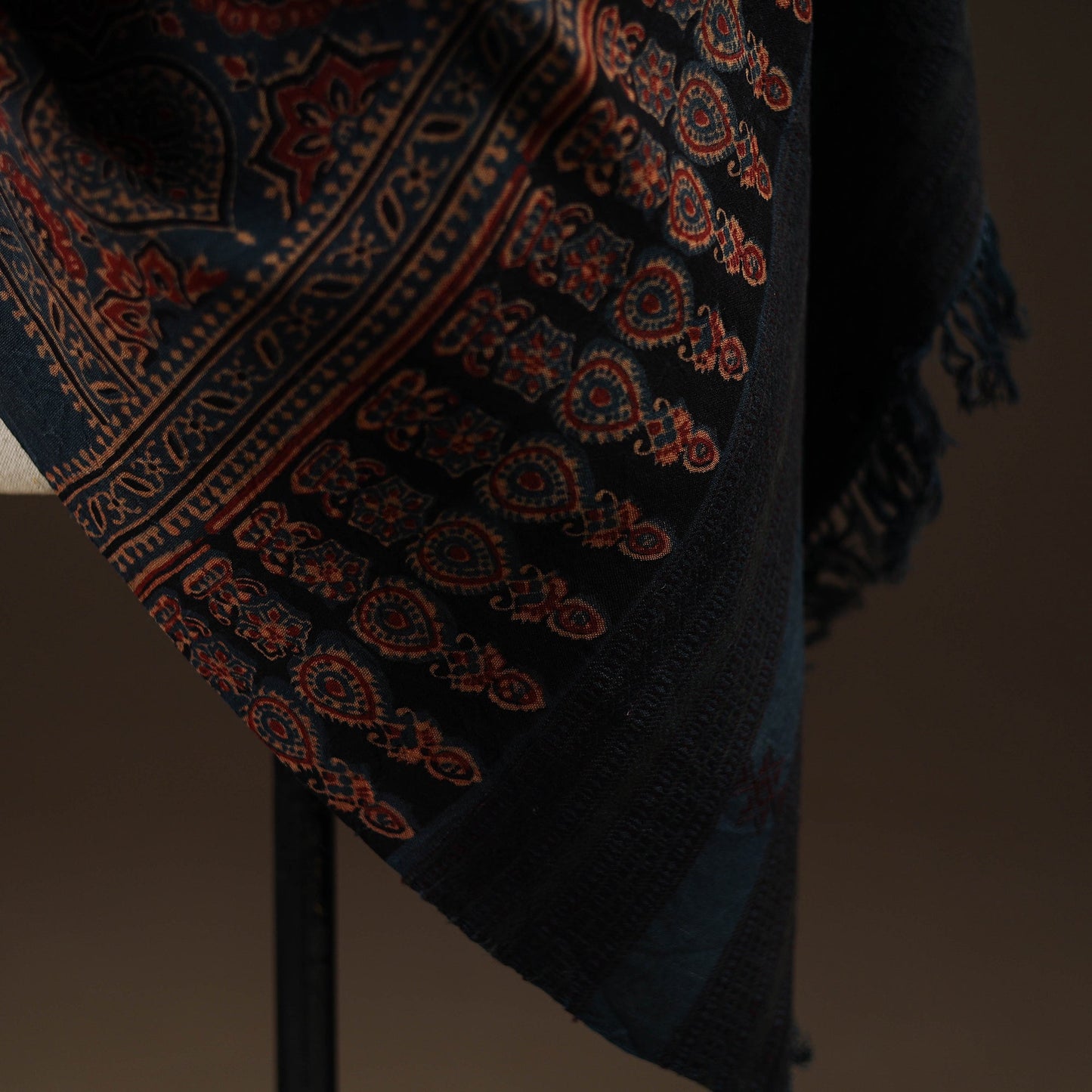 Kutch handwoven hand merino wool shawl 05 - handcrafted