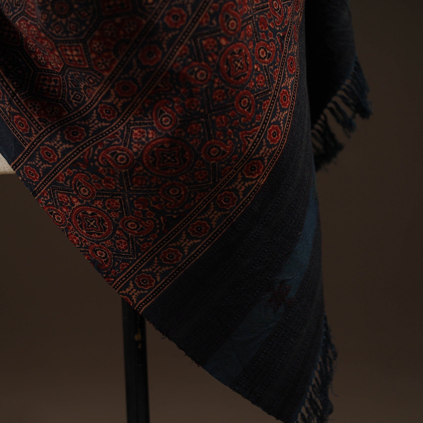 Kutch handwoven hand merino wool shawl 07 - handcrafted