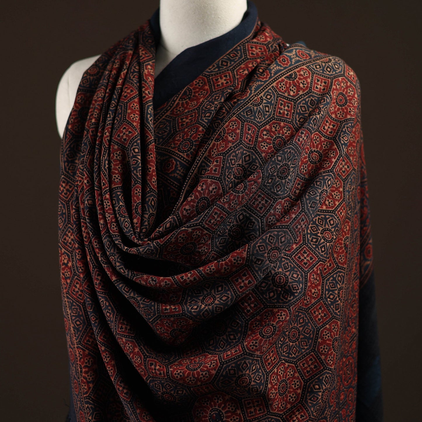 Kutch handwoven hand merino wool shawl 07 - handcrafted