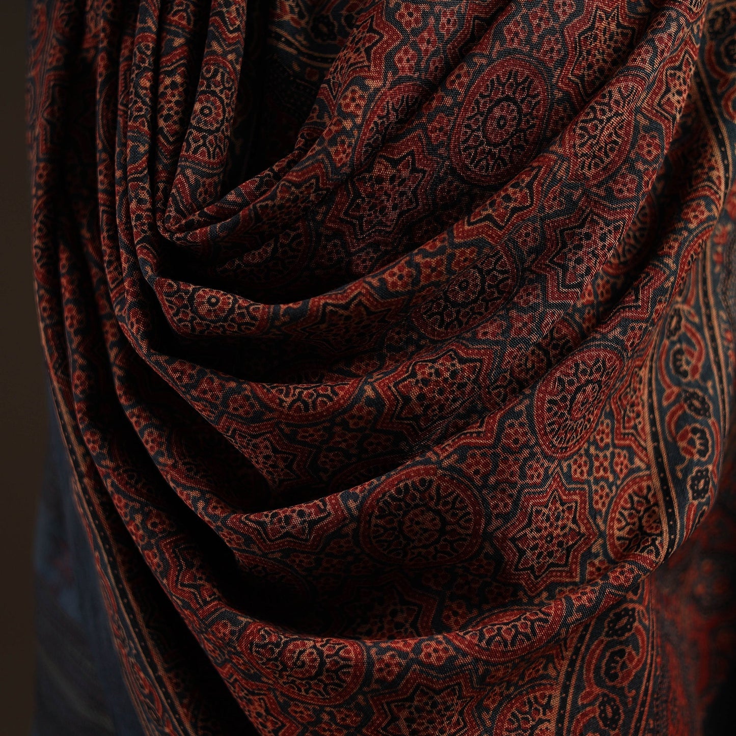 Kutch handwoven hand merino wool shawl 11 - handcrafted