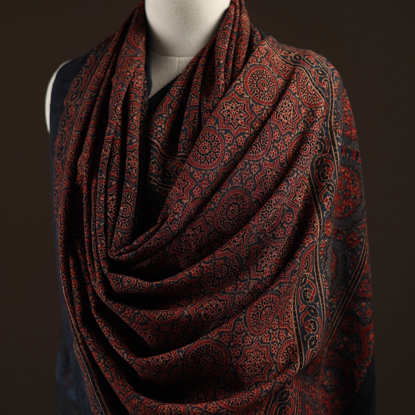 Kutch handwoven hand merino wool shawl 11 - handcrafted